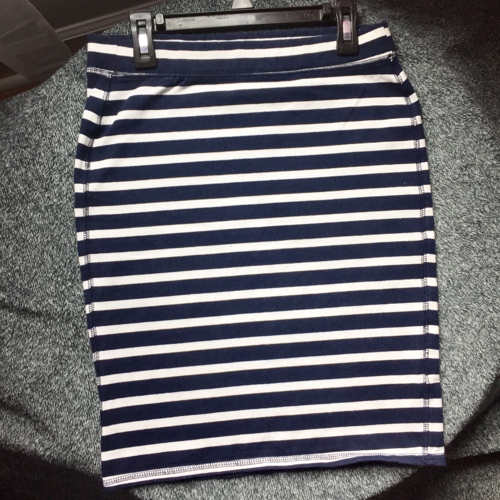 Navy and White Pencil Skirt (Sz XS)